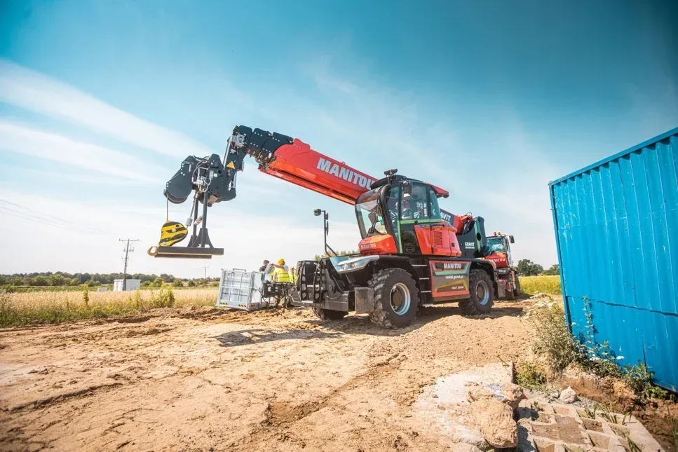 Wynajem ładowarki teleskopowej obrotowej Manitou Vision MRT 2660, miniatura zdjęcia 3 z 11.