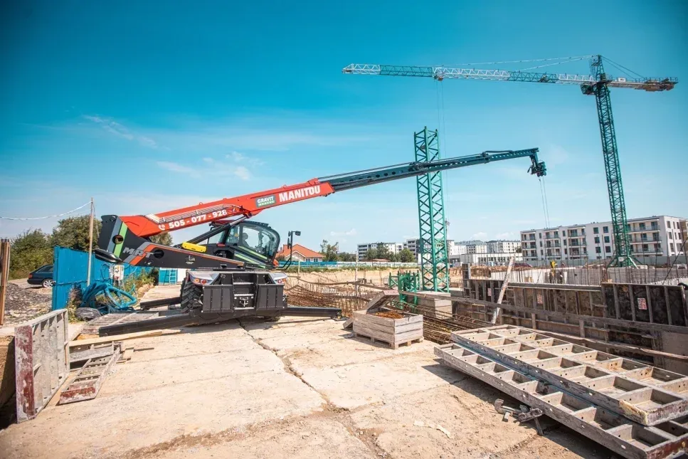 Wynajem ładowarki teleskopowej obrotowej Manitou Vision MRT 2660, miniatura zdjęcia 9 z 11.