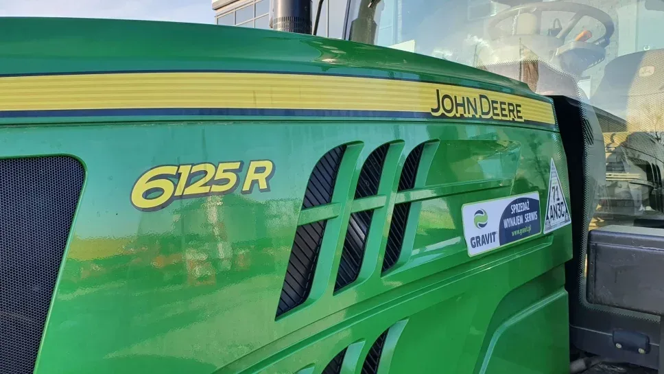 Wynajem ciągnika rolniczego John Deere 100-125 KM, miniatura zdjęcia 4 z 12.