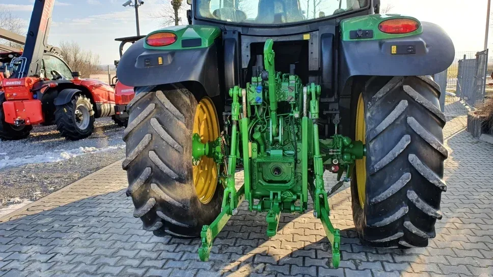 Wynajem ciągnika rolniczego John Deere 100-125 KM, miniatura zdjęcia 9 z 12.