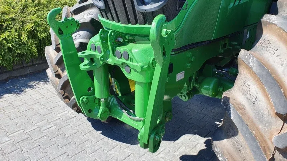 Wynajem ciągnika rolniczego John Deere 140-165 KM, miniatura zdjęcia 11 z 16.