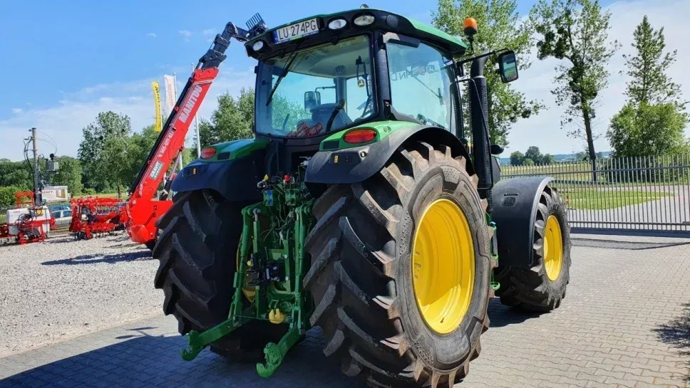 Wynajem ciągnika rolniczego John Deere 140-165 KM, miniatura zdjęcia 3 z 16.