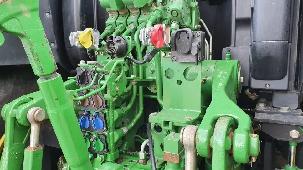 Wynajem ciągnika rolniczego John Deere 170-195 KM, miniatura zdjęcia 13 z 13.