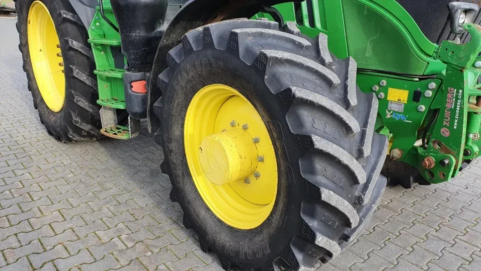Wynajem ciągnika rolniczego John Deere 170-195 KM, miniatura zdjęcia 10 z 13.