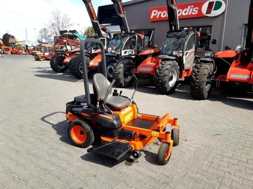 Wynajem profesjonalnej kosiarki Kubota Z122R, miniatura zdjęcia 4 z 4.