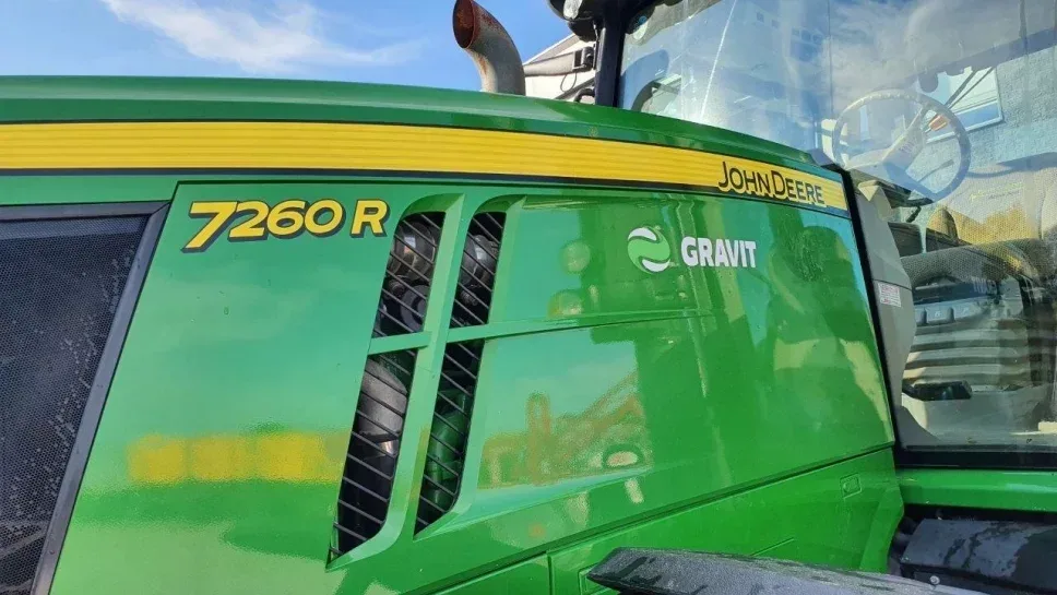 Wynajem ciągnika rolniczego John Deere 230-265 KM, miniatura zdjęcia 9 z 13.