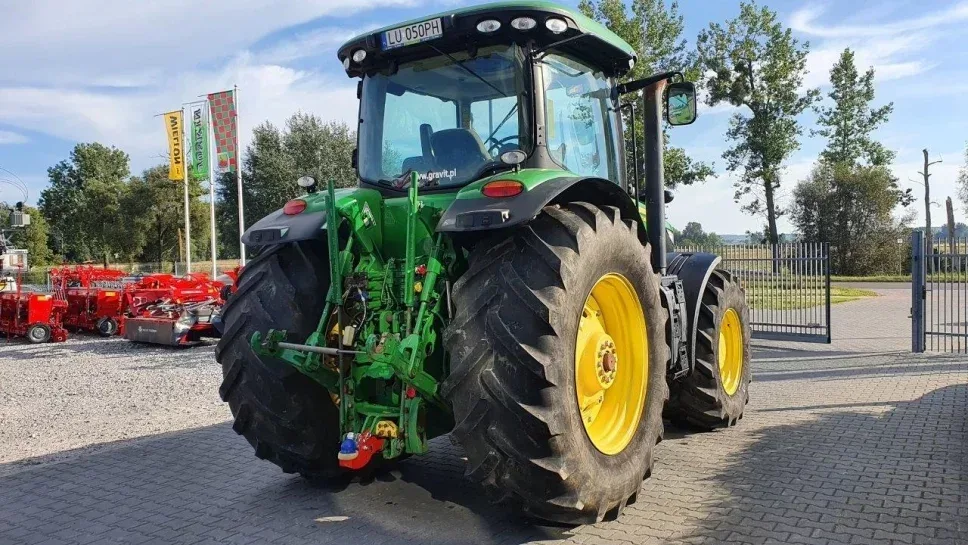 Wynajem ciągnika rolniczego John Deere 230-265 KM, miniatura zdjęcia 3 z 13.