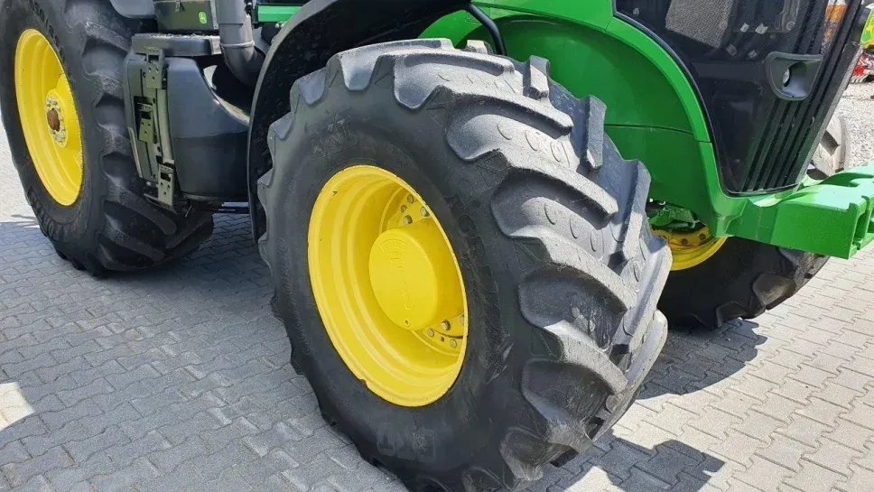 Wynajem ciągnika rolniczego John Deere 270-295 KM, miniatura zdjęcia 13 z 19.
