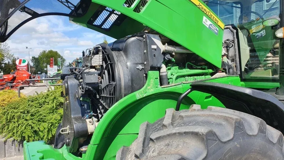 Wynajem ciągnika rolniczego John Deere 270-295 KM, miniatura zdjęcia 12 z 19.