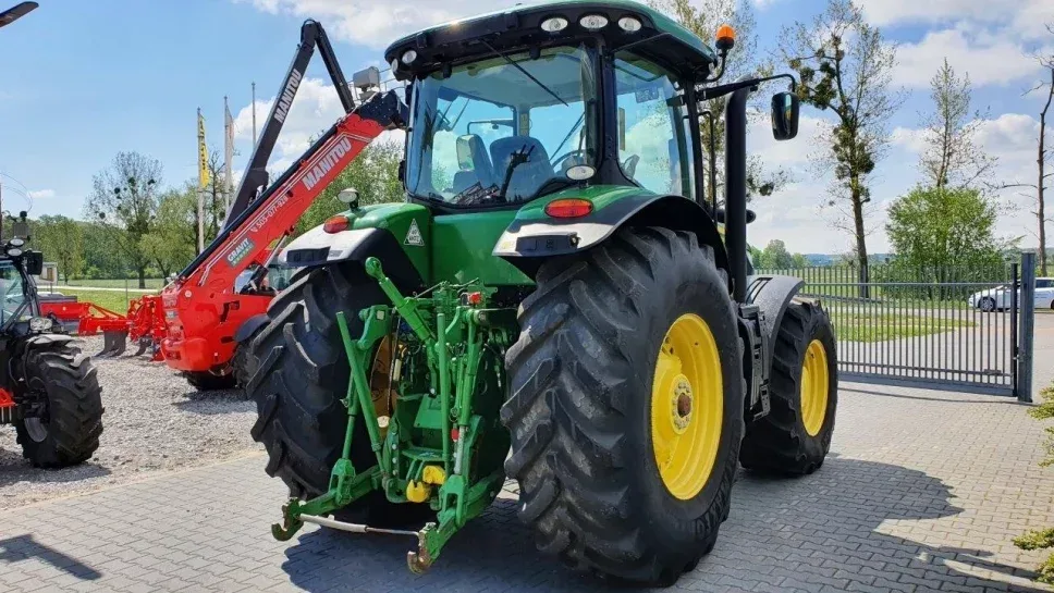 Wynajem ciągnika rolniczego John Deere 270-295 KM, miniatura zdjęcia 3 z 19.