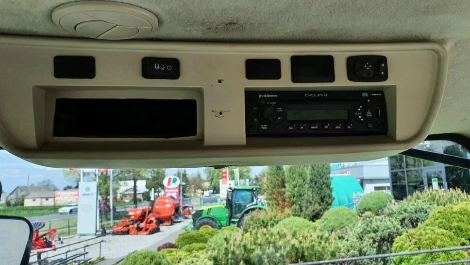 Wynajem ciągnika rolniczego John Deere 270-295 KM, miniatura zdjęcia 6 z 19.