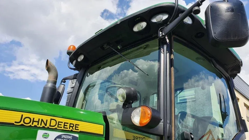 Wynajem ciągnika rolniczego John Deere powyżej 300 KM, miniatura zdjęcia 13 z 17.