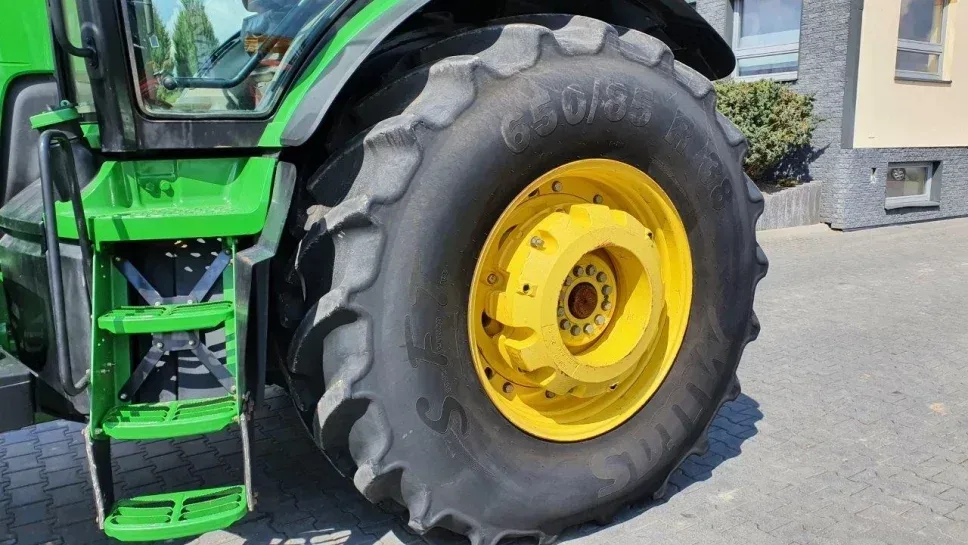 Wynajem ciągnika rolniczego John Deere powyżej 300 KM, miniatura zdjęcia 16 z 17.
