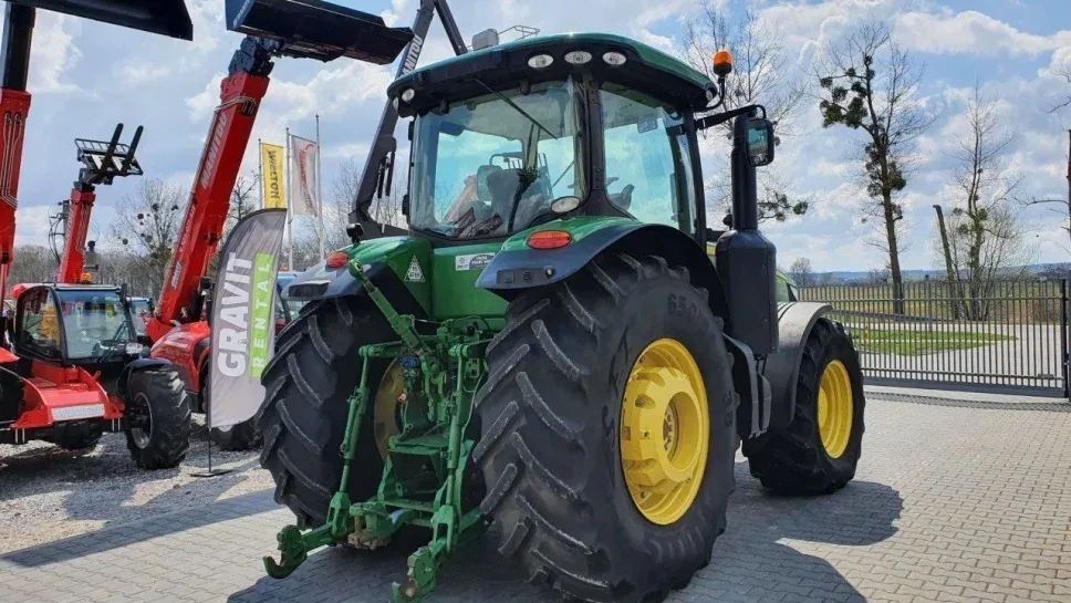 Wynajem ciągnika rolniczego John Deere powyżej 300 KM, miniatura zdjęcia 3 z 17.