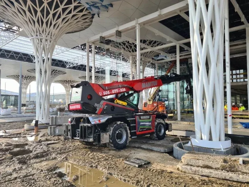 Ładowarka teleskopowa obrotowa Manitou Vision MRT 2260, miniatura zdjęcia 3 z 11.