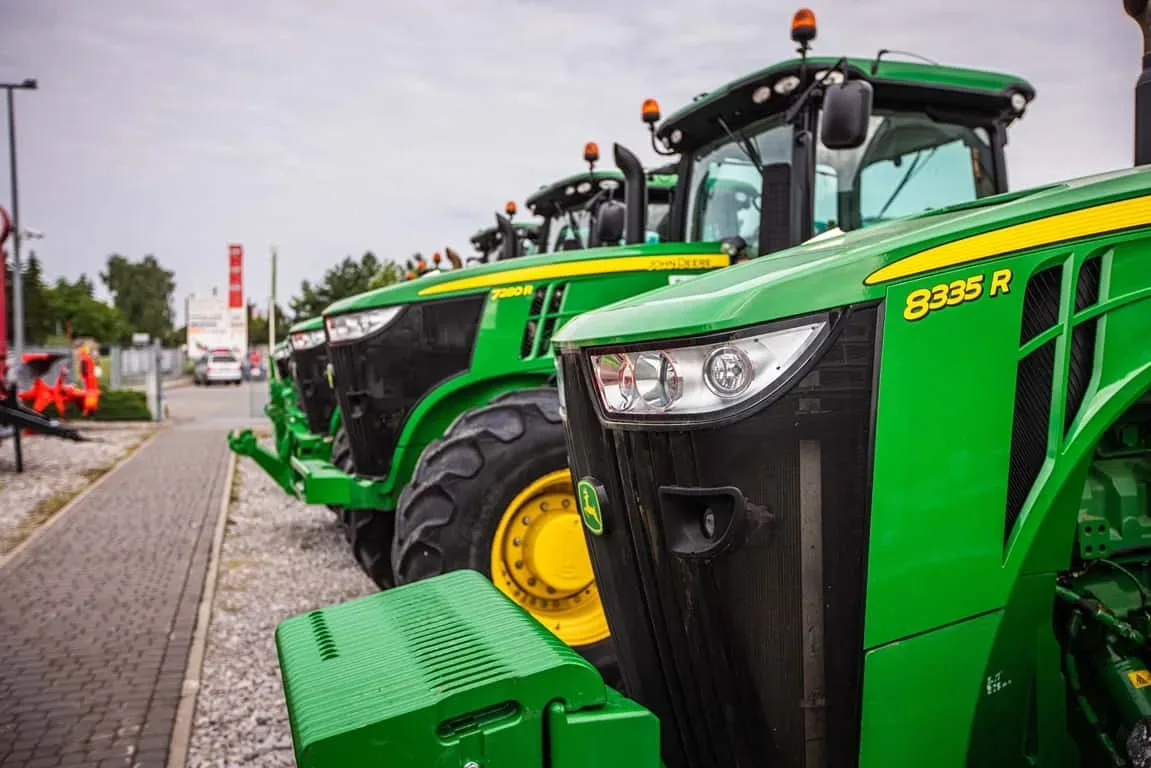 Artykuł: John Deere na wynajem - oferta modeli Zdjęcie ilustrujące artykuł „John Deere na wynajem - oferta modeli”.