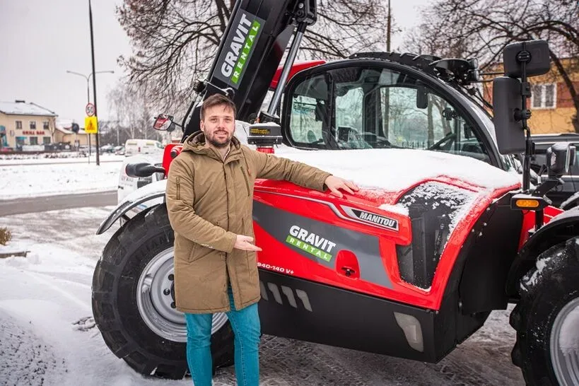 Artykuł: Jak zarządzać pracą w gospodarstwie zimą? Wynajem ładowarek teleskopowych Manitou MLT Zdjęcie ilustrujące artykuł „Jak zarządzać pracą w gospodarstwie zimą? Wynajem ładowarek teleskopowych Manitou MLT”.