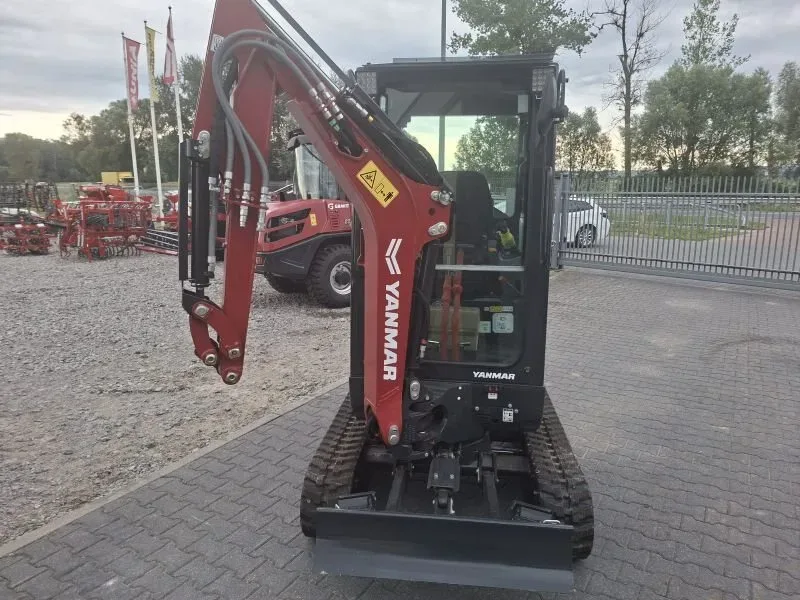 Wynajem koparki gąsienicowej Yanmar SV17 VT, miniatura zdjęcia 7 z 10.