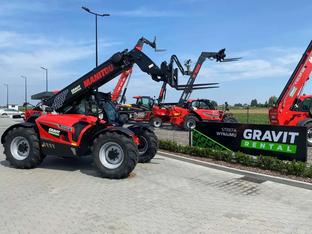 Ładowarka rolnicza Manitou MLT 940 przy załadunku