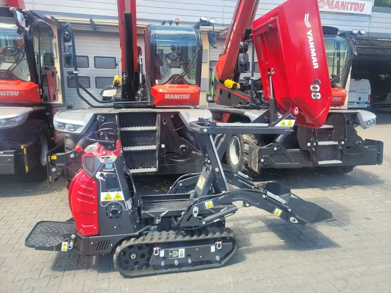 Wynajem wozidła samozaładowczego Yanmar C08, miniatura zdjęcia 5 z 9.