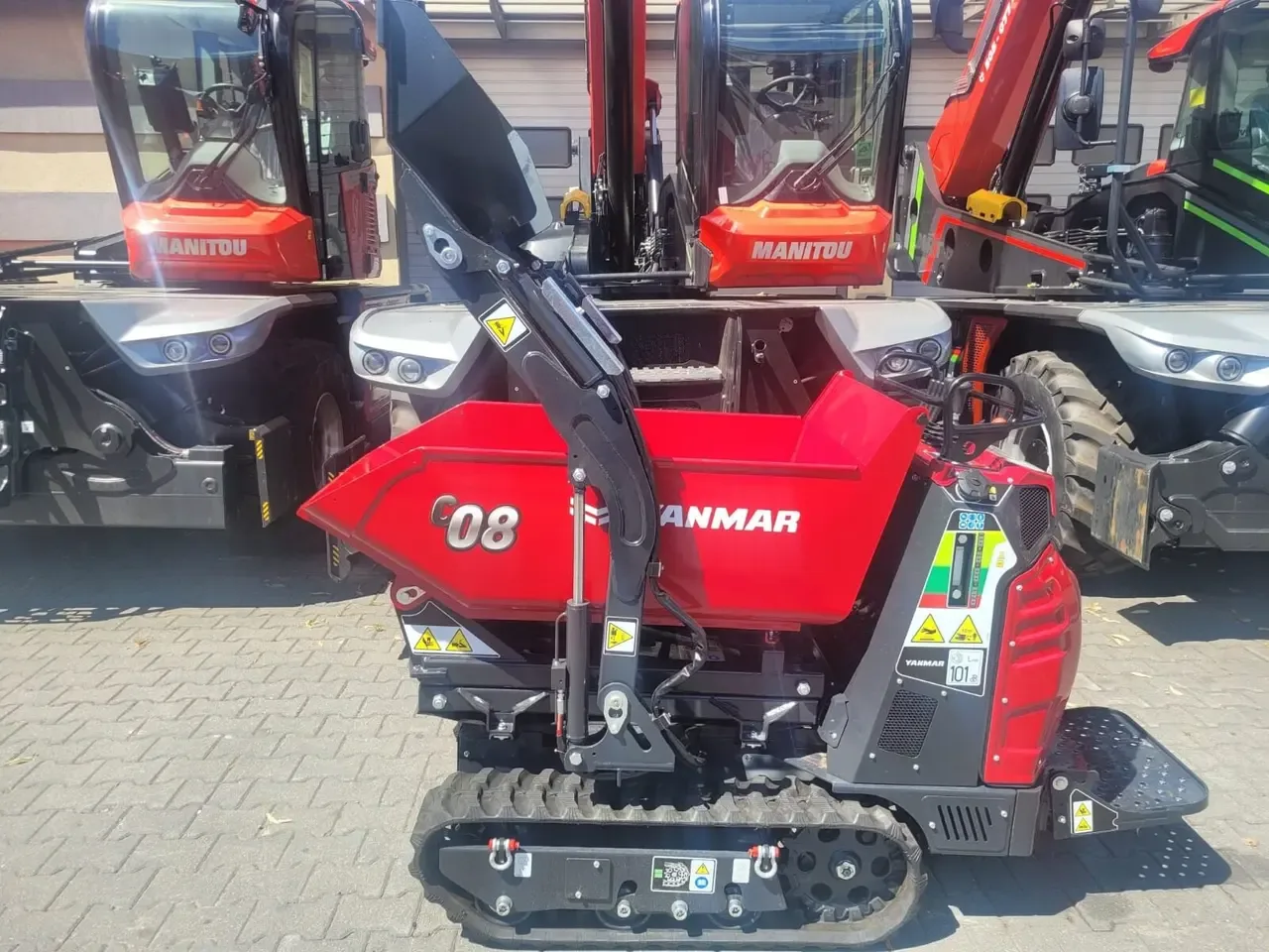 Wynajem wozidła samozaładowczego Yanmar C08, miniatura zdjęcia 6 z 9.